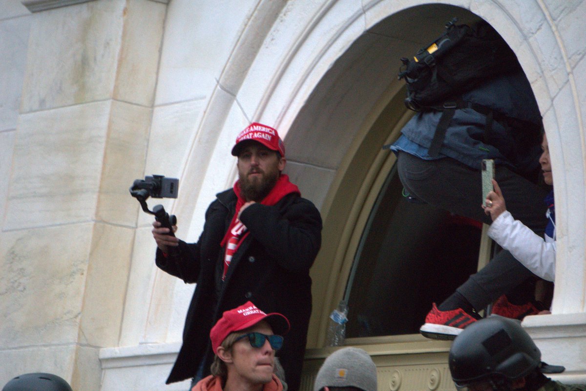 rocketman2001's tweet photo. In honor of #WindowCheerleader getting his own FBI number, #FBI240, here are some high resolution action photos. https://t.co/rzQO0Y38VF