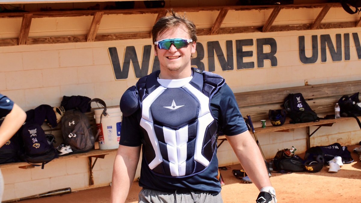 T2 | Landon Raczkowski hits a home run in his first collegiate AB! 

#BigTimePower ⚾️💣