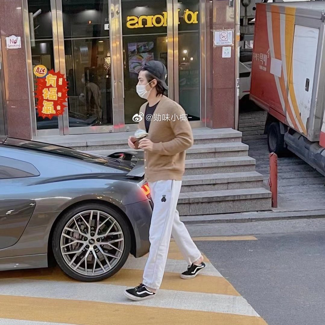 day 112/113/114. almost forgot about this thread, i got distracted about this sehun with his audi the other day but the question still stands, OSH1 WHEN?