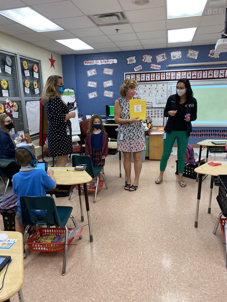 Veterans Memorial Elementary tweet media