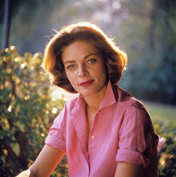 barbarstanwyck's tweet photo. Lauren Bacall photographed by Bob Willoughby, (1958). https://t.co/zYJFqpsBXY