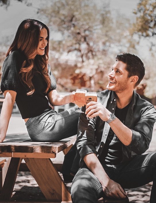 soberdenatural's tweet photo. Jensen Ackles                Jensen Ackles
&amp; Danneel Ackles          &amp; Misha Collins https://t.co/PJQkAjcpC5