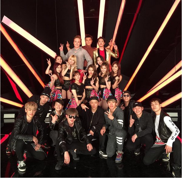 Jyp entertainment группы. Loud группа корейская дебют. Jyp группа 2019. популярные группы jyp entertainment. P nation loud.