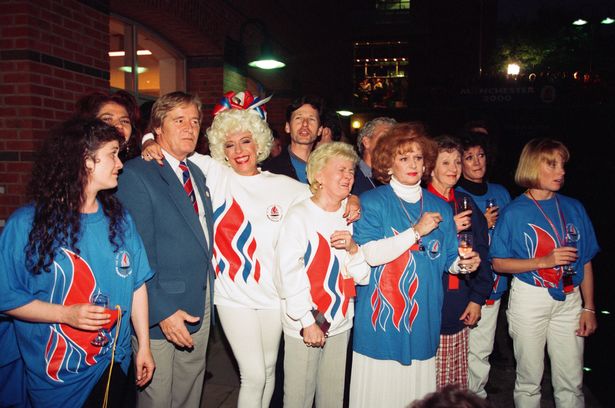 Reminded of when Manchester lost to Sydney in a five city race for the 2000 Games. Not surprising when the puzzled sporting bureaucrats of the IOC were taken on a tour of Coronation Street and given a tea towel. Ivy Tilsley's reaction here really says it all. The agony of sport.