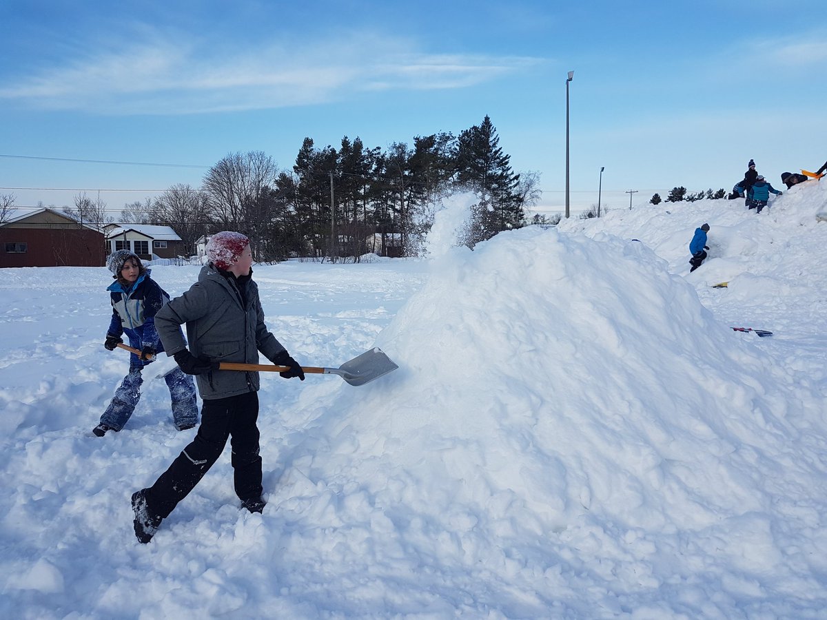 PE_BRyan's tweet photo. The start of our Quinzhee village. @GretnaG #TMOwinterchallenge #asdnwinter https://t.co/JmLfeS8tHm
