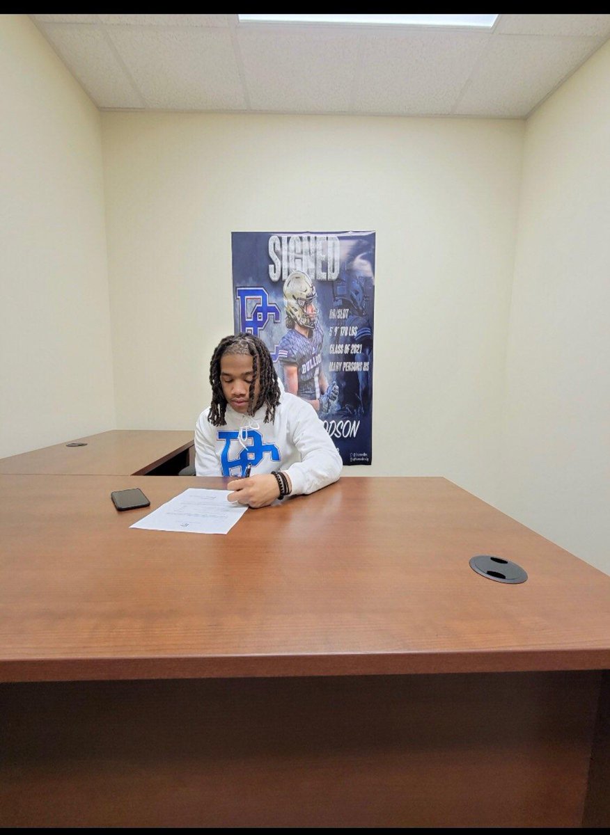 100% Committed <a href="/presbycollege/">Presbyterian College</a>
<a href="/Stew2HUNT/">Stewart Hunt</a> <a href="/CoachDavis_t/">Tevin Davis</a> <a href="/CoachJ_sc/">Coach Johnson</a> <a href="/elitefootballac/">EliteTalentFootball</a> <a href="/BALLERSCHOICE1/">BALLERS CHOICE LLC</a> <a href="/Brax_Avery/">Avery Braxton</a> <a href="/sportsguymarv/">Marvin L James II</a> <a href="/J_ocho8/">Jt Stokes</a> @MPSportsPerform <a href="/MPHSFootball/">Mary Persons Football</a>