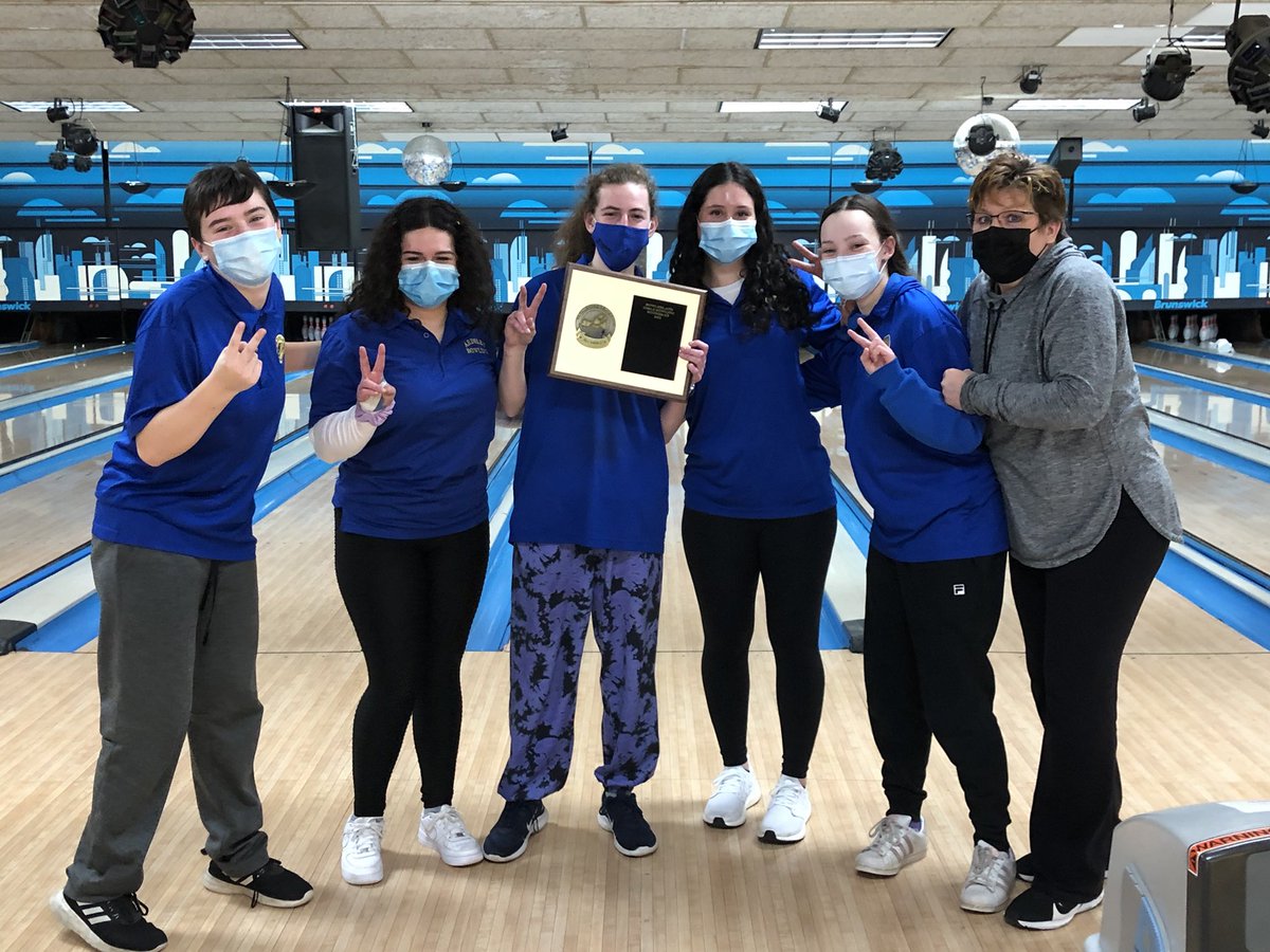 Congrats to the girls bowing team for finishing in 2nd place in the section 1 regional tourney! Awesome job girls!