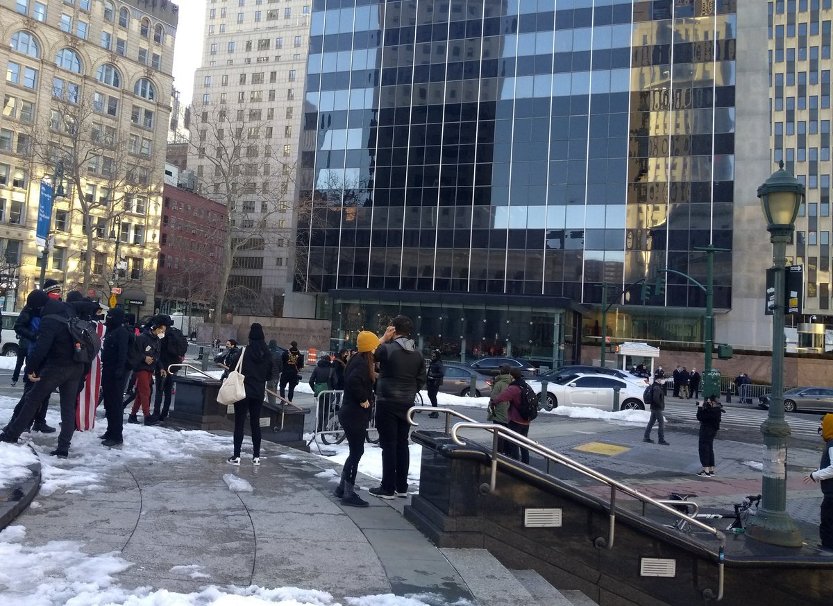 protest_nyc's tweet image. Dozens have gathered at Foley Square to protest a NY grand jury's failure to indict any of the seven Rochester officers involved in the brutal death of Daniel Prude earlier this winter. 

NYPD and other nearby law enforcement watch from across the street. Many vehicles around.