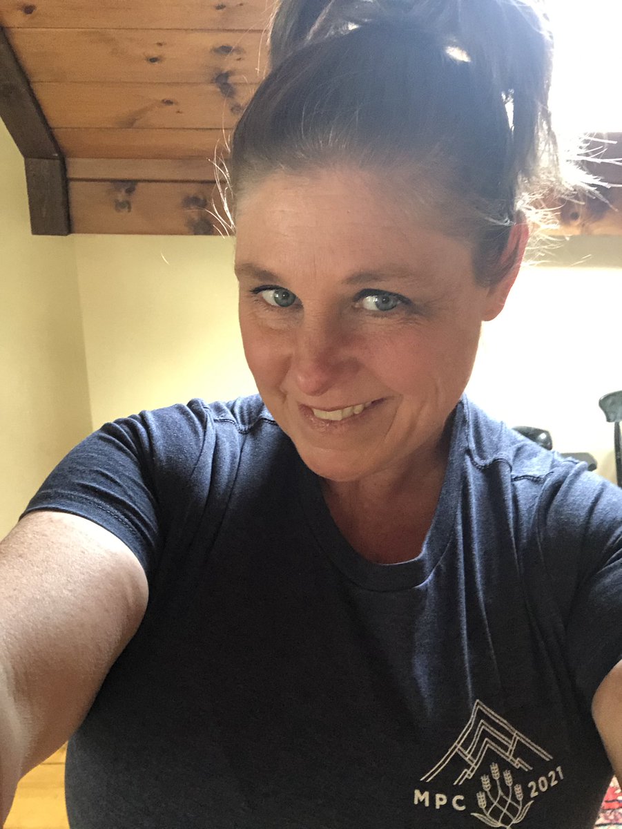 ElissaIvy's tweet photo. This arrived today!  I’m a first time Peaker, but I’m already seeing great results. Love the program! Thank you MPC!  @MyPeakChallenge @SamHeughan https://t.co/cy9bdFvksc