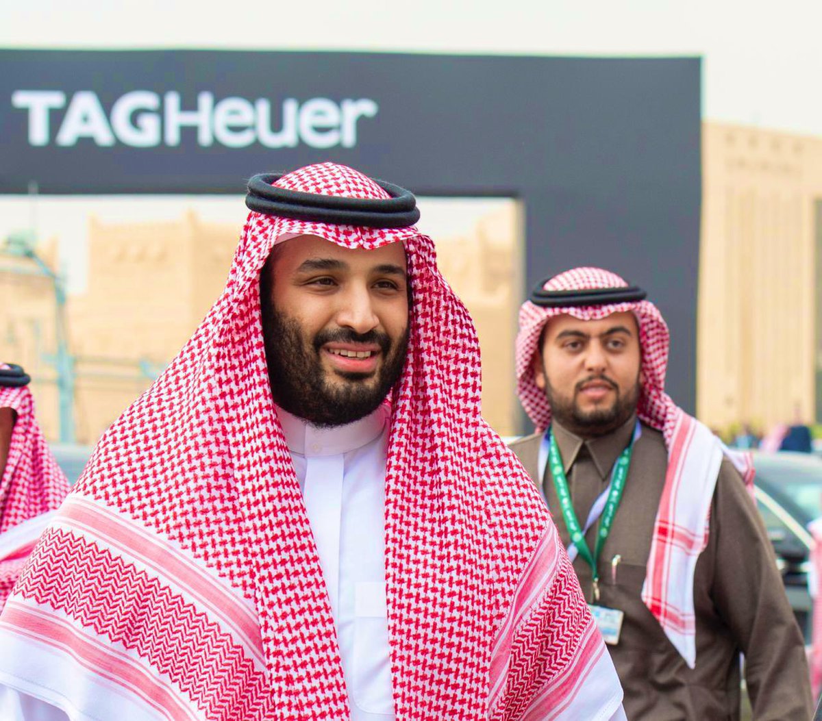 K_Albaker's tweet photo. الله يحفظك سيدي ويديم عليك الصحة والعافية ويمد في عمرك ويعزك ولا يعز عليك 💚🙏🏻

#سلامتك_يا_ابوسلمان https://t.co/YJfkJgvQGI