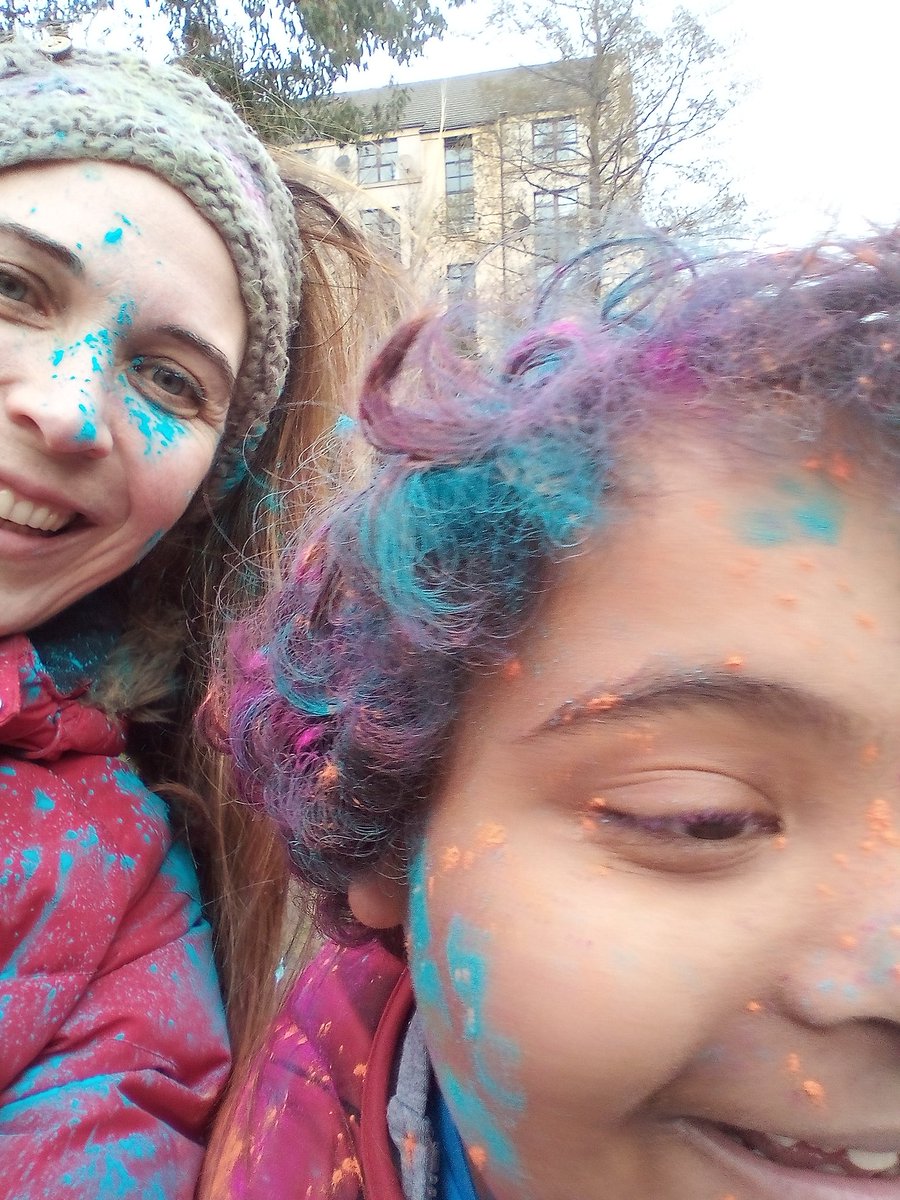 MayVJay's tweet image. A splash of colour for the Flash today @theyardscotland . Thank you for the fun memories, Darcey and Ronnie🌈.
#theYard #lockdownfun #theFlash #downssyndrome #LearningDisability
@DSScotland @DSAInfo @DiffAbilityCIC @Wouldntchangea1