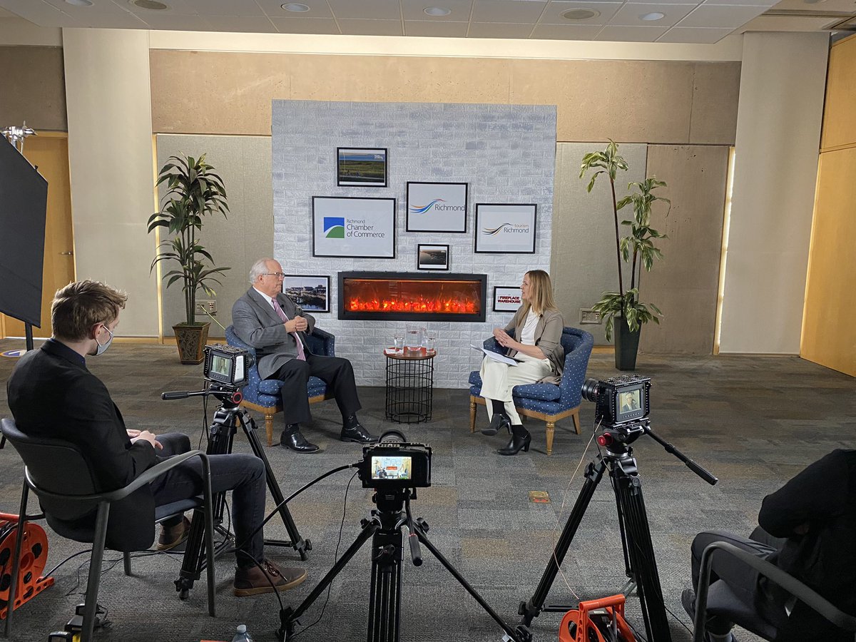 richmondchamber's tweet photo. Thank you @NancySmall CEO of @VisitRichmondBC and Mayor @malcolmbrodie for this engaging, live fireside chat. #RichmondBC https://t.co/VIvWfSBtCu