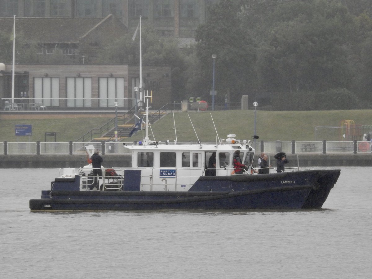 Watching The Thames tweet media