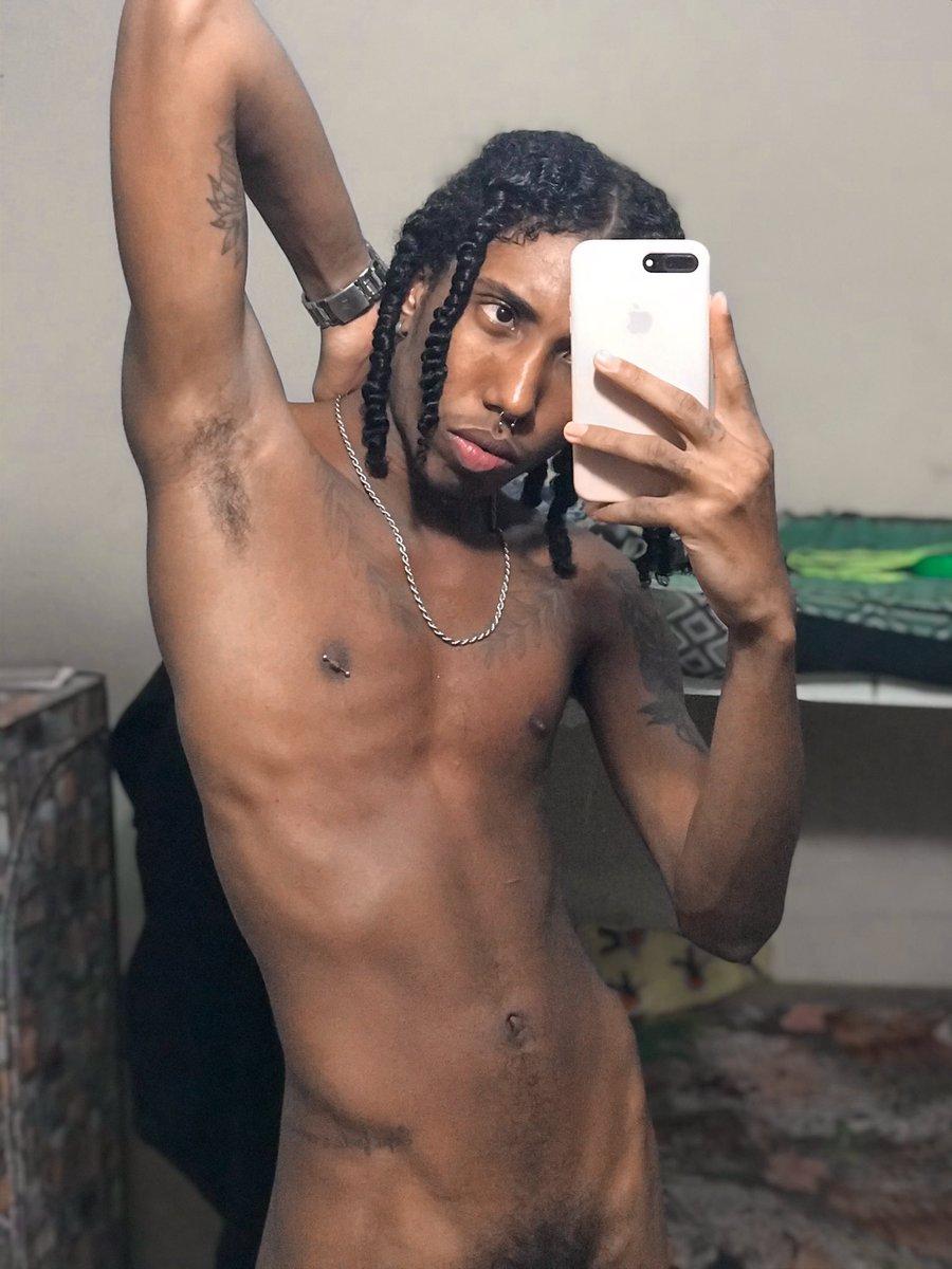 Neidsonranngel's tweet photo. não clique na foto 🍪🔞 https://t.co/OYUfLgnpcm