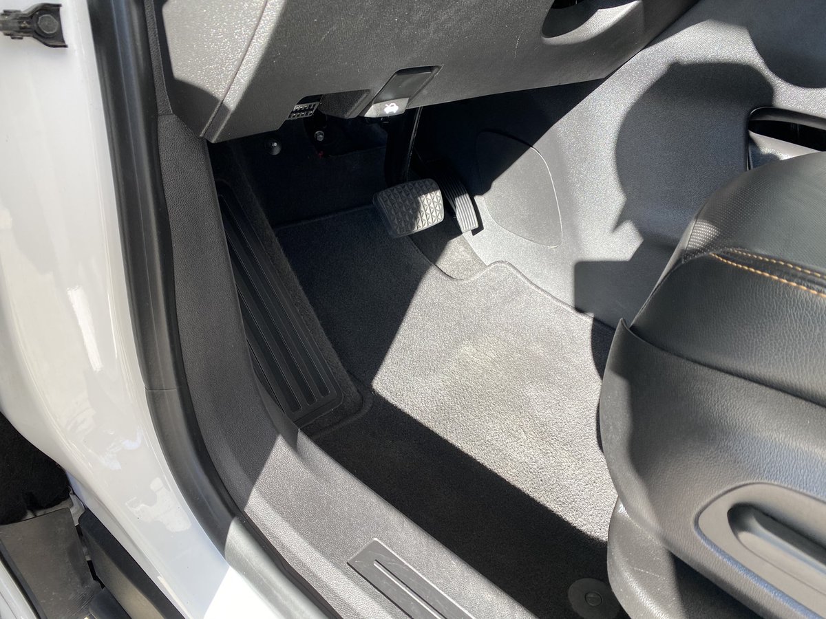BcountyD's tweet photo. Ultra interior details starting at $150! Get that car freshened up again! https://t.co/EuIOiIDLrV