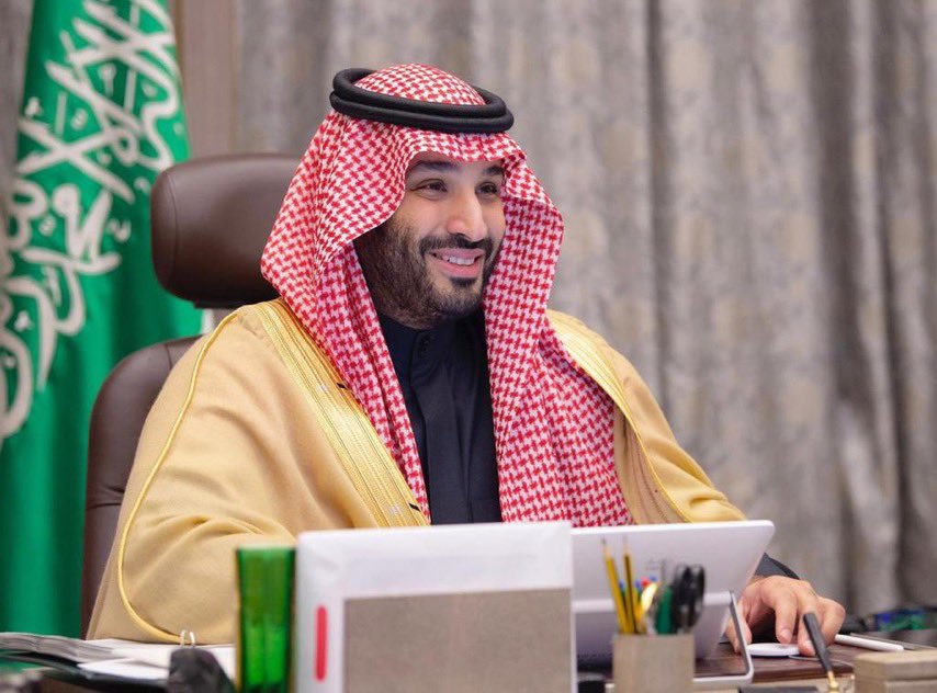 saa5ra's tweet photo. #محمد_بن_سلمان                                               "سلامتك يا شمس الأرض وقمرها" https://t.co/S1nxq6ijpV