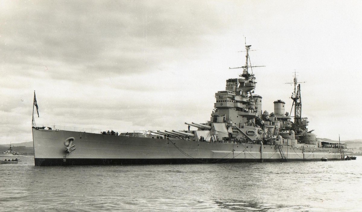 The King George V class were the most modern British battleships of the Second World War. They are perhaps best known for their actions against Bismarck in 1941 and Scharnhorst in 1943, as well as the sinking of Prince of Wales in December 1941. (1/x)