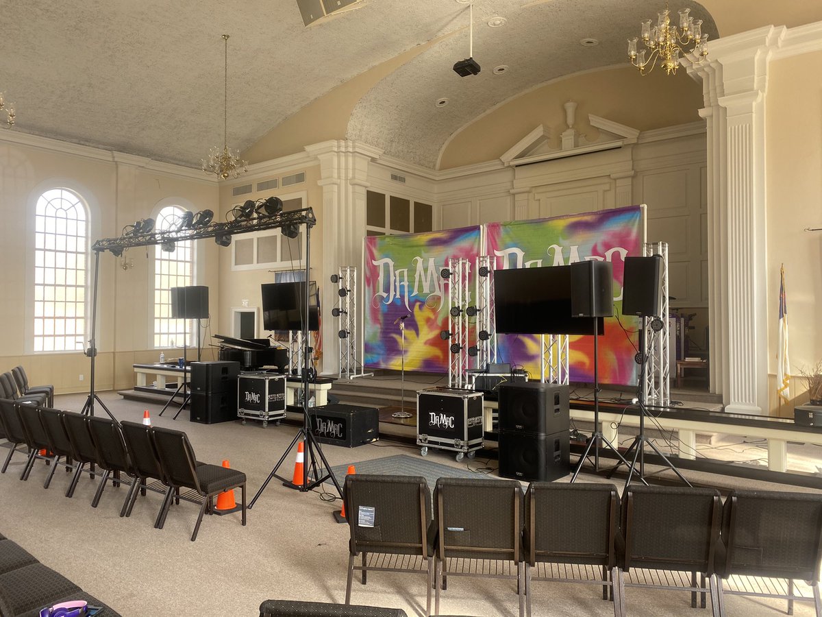 Damacmuzik's tweet photo. Atlanta, TX - we are setup &amp; ready to go! Brand new Damac Show Experience and #DaMerch store is setup. Kicks off at 6:15. 🙌🏾 We’ll be doing temperature checks at the door, social distancing at the show, and wearing masks. 😷 Faith Community Church - don’t miss out. #DamacShow https://t.co/LthnckrhvK