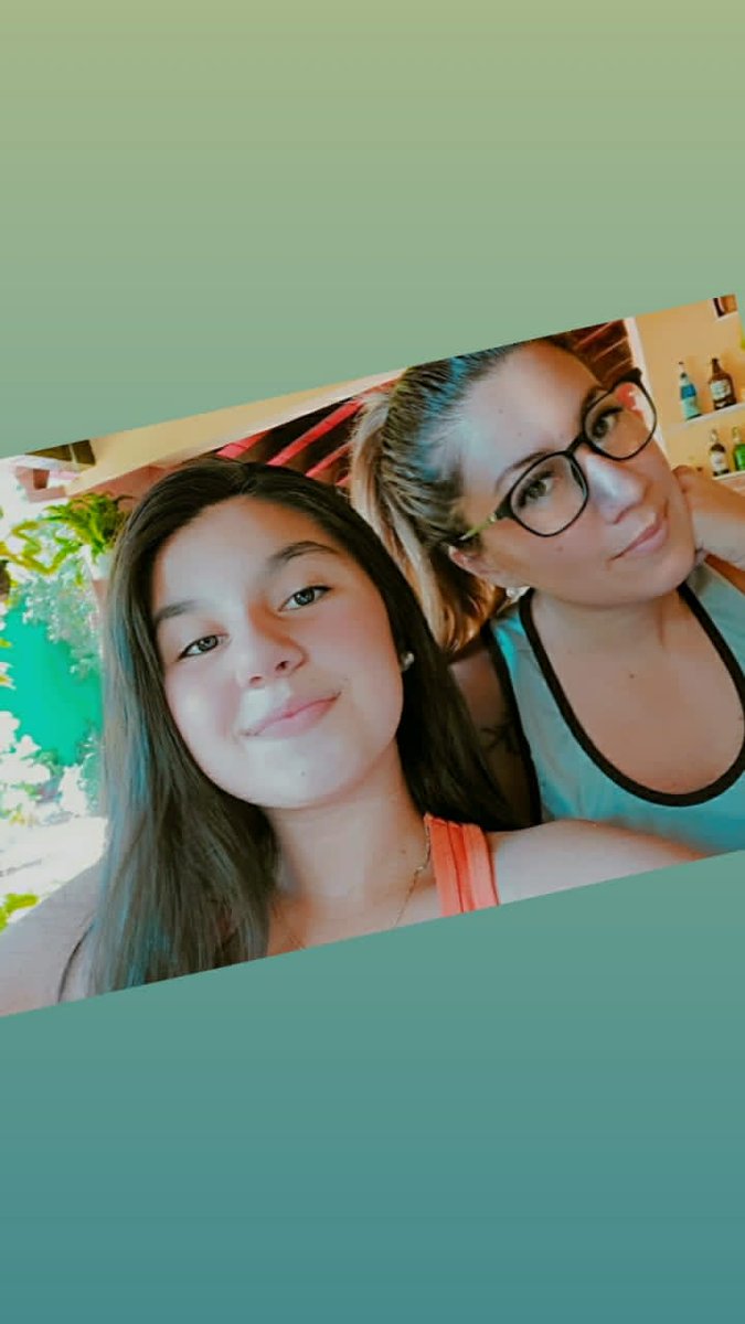 br_mafi's tweet photo. Feliz día de la Mujer Paraguaya a esta kuña guapa q conozco 😍✨, una de las mujeres más fuertes y dedicadas que conocí, te amo mucho 💞✨. Feliz día a todas las mujeres también! https://t.co/09kpGjHa0I