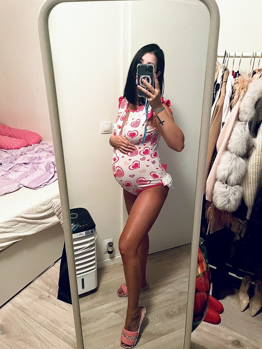 😇🙈🤭 https://t.co/ooOEGrYfhl<a href="/tag/whiteday"class="tags"><span>#whiteday</span></a>
