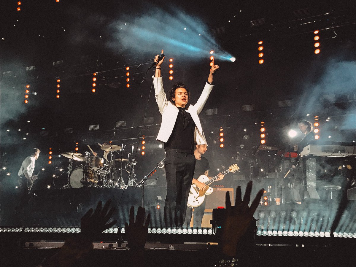 ellpaphoto's tweet photo. Harry Styles. June 15th 2018. Philadelphia. https://t.co/OiwME8wFyY