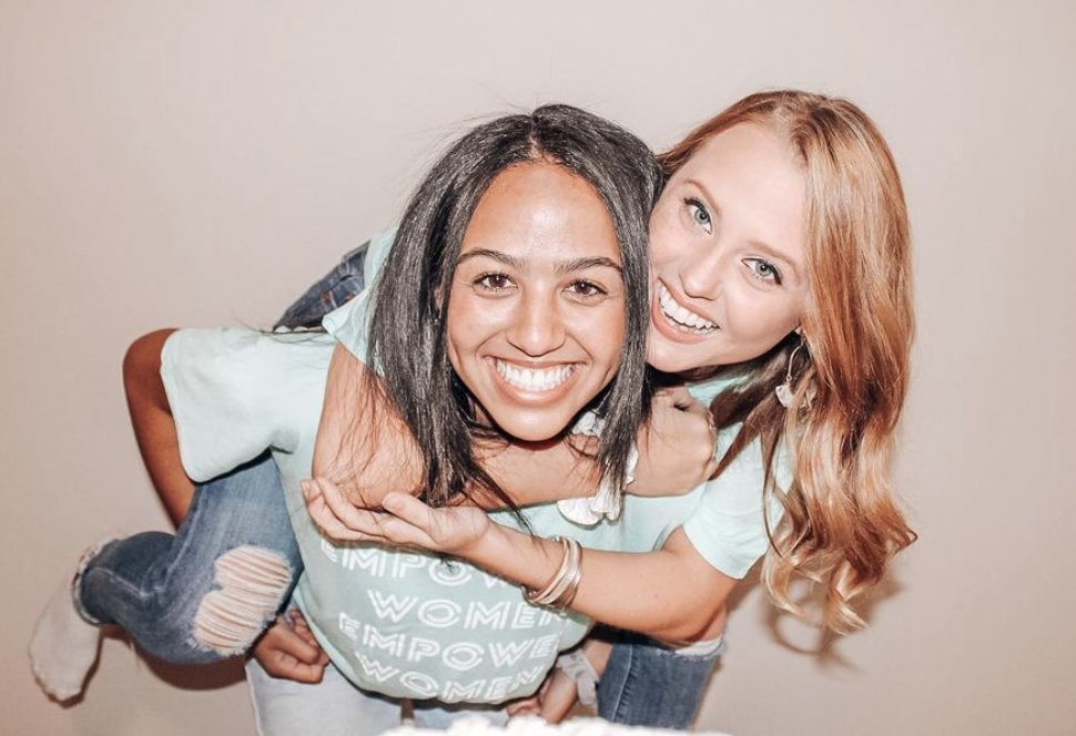Mid-week check-in! We hope our sisters are having a great week! Tag someone to send them positive vibes and Sigma love  💜