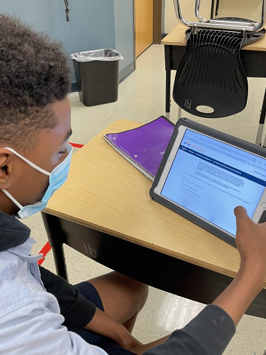 PinesPatriots's tweet image. 👀 checking in with Ms. Fletcher’s seventh graders. Students were caught working on their exit tickets and completing @prepworks. We can’t wait to hear all about the Revolution! @CSUSAhq @rwindlerfreitag 

#CSUSAProud #ProudPatriots #PatriotPride #Civics #PinesLife #FLCharter