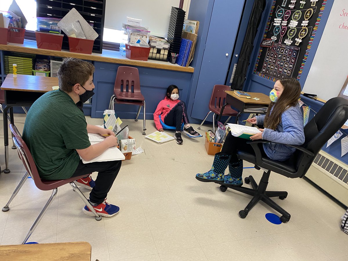 Stephanie Moore tweet media