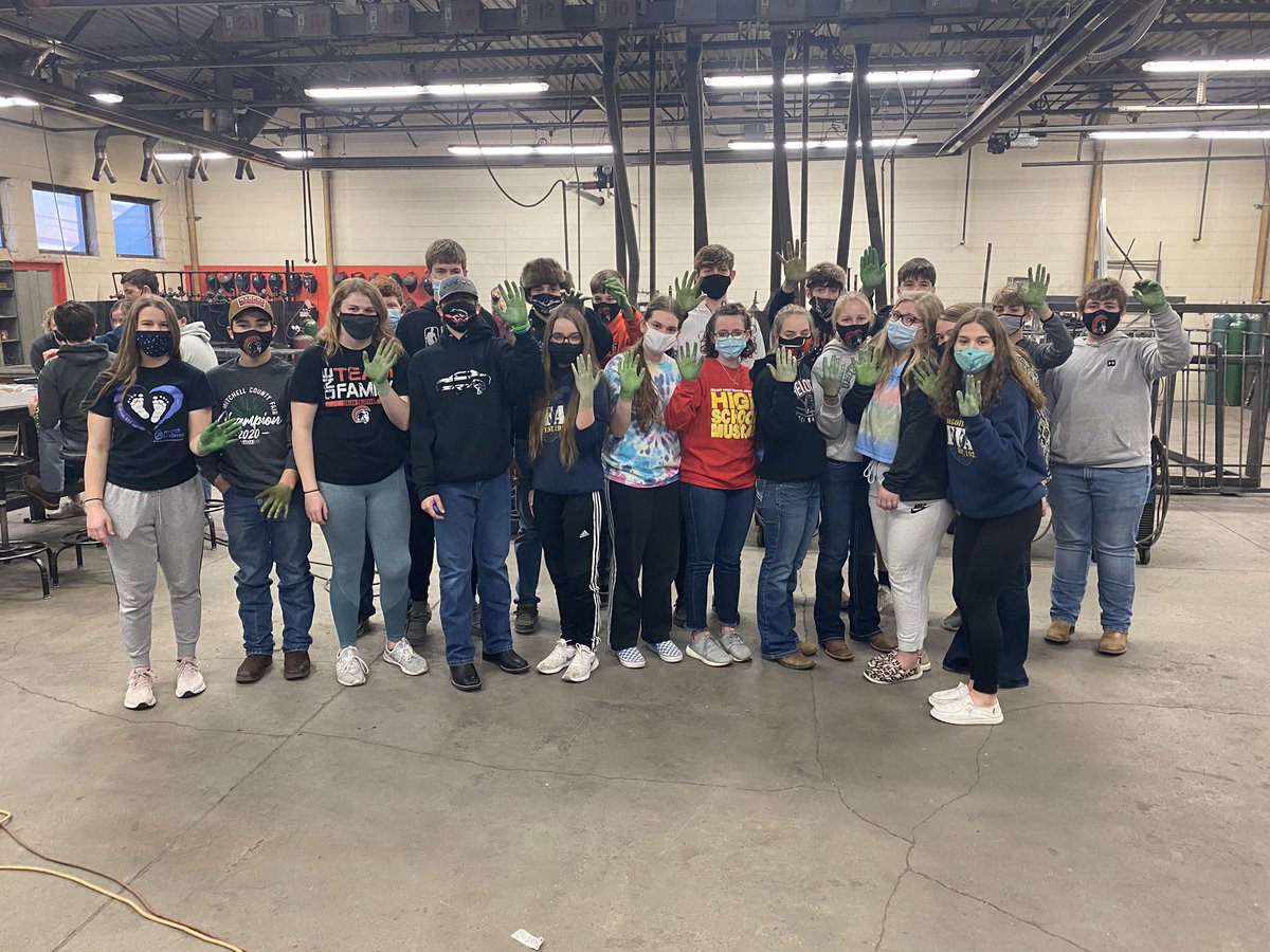 the_irish_aggie's tweet photo. FFA Week: Day 3- Appreciation breakfast and greenhand day! #tpod #BeloitFFA https://t.co/ZHtUHuVS1z