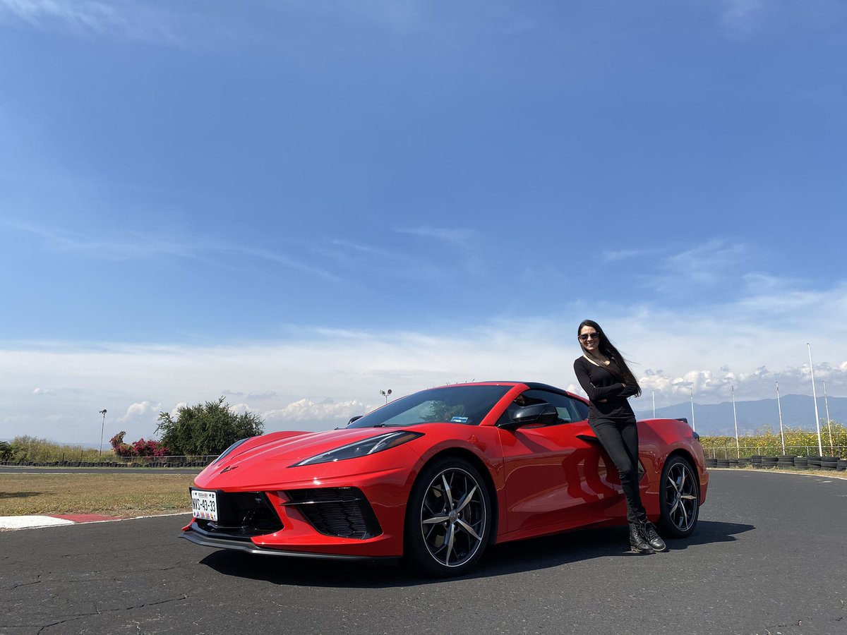 Por aquí recordando los ganadores a mejores autos del año. Y el ganador a mejor deportivo del año fue el legendario Chevrolet Corvette! @ChevroletMexico Maquinota!
Les dejo el video por si no lo han visto
https://t.co/psx8mvkSMG https://t.co/qAkI1fplJu