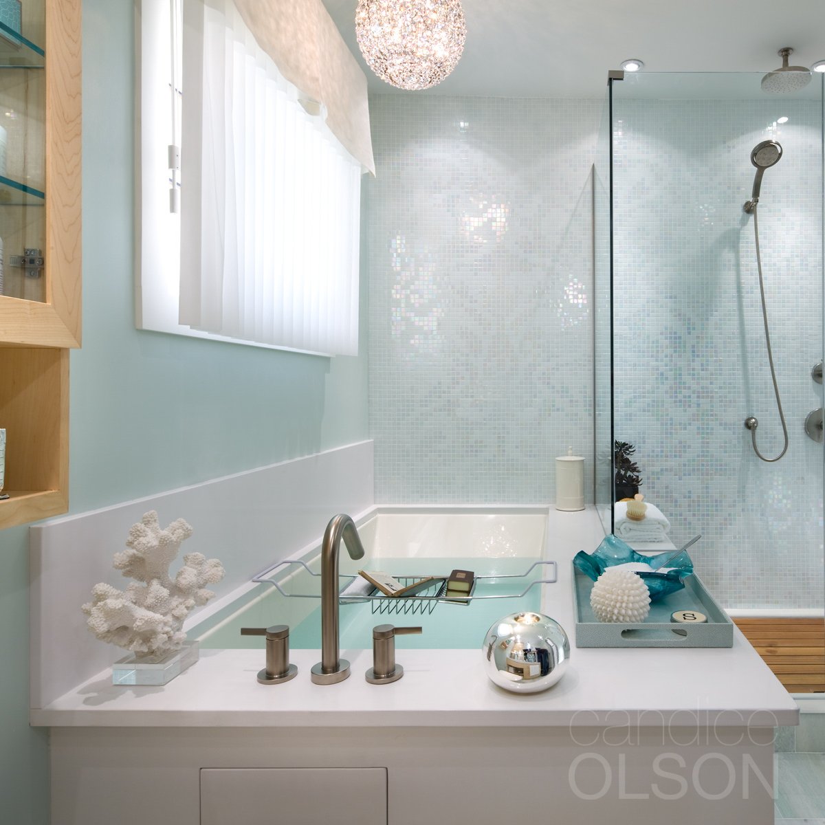 candiceolson_'s tweet photo. Plans can be tough to understand but take a look at how just a touch of color helps portray the overall look and vibe of a space…
And no, kids… I DON’T color for a living!
#candiceolson
#interiordesignsketch
#handrendered
#dreambath
#homespa
#bathroomdesign
#spabathroom https://t.co/kLCAeKQaBs