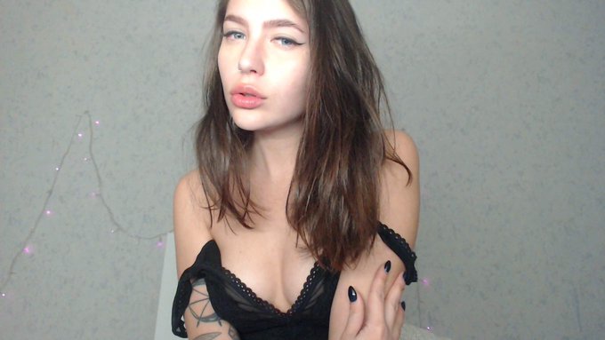 💔 https://t.co/SgDazWUVyM<a href="/tag/ahegaofacegirl"class="tags"><span>#ahegaofacegirl</span></a><a href="/tag/ahegaotongue"class="tags"><span>#ahegaotongue</span></a><a href="/tag/ahagao"class="tags"><span>#ahagao</span></a>