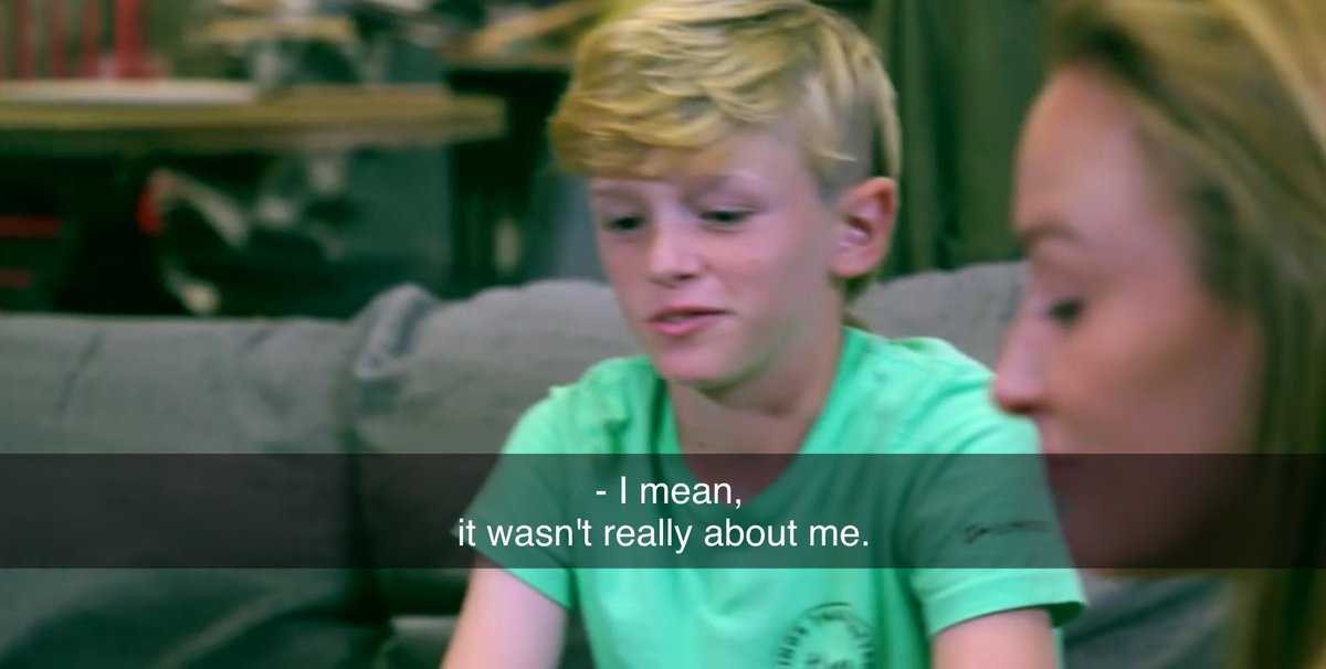 GraceReport's tweet photo. Are we ready to talk about how oddly gleeful #MaciBookout seemed to be as #BentleyEdwards recounted being ignored by his dad #RyanEdwards? 

It felt like she and Taylor were grilling Bentley for the cameras and get a kick out of exposing Ryan at Bentley’s expense. #teenmomog https://t.co/i6J3LVSXC2