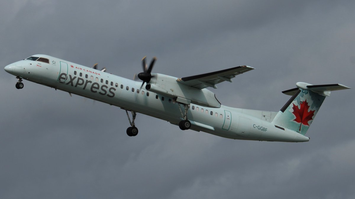 atl_aviation's tweet photo. A Jazz Air Q400 making its climb out of #YHZ

#DeHavillandCanada #planespotting #aviation #Halifaxairport #Q400 #Dash8 #Aircanada

Photo taken September 17, 2020 https://t.co/x0IqSLMclN