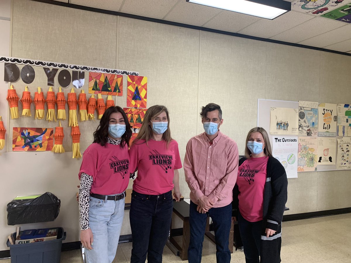 MissHuber6's tweet photo. Pink Shirt Day! @LakeviewSchool5 @RegPublicSchool #PinkShirtDay2021 #ChooseKindness https://t.co/LgN9bBTvHZ