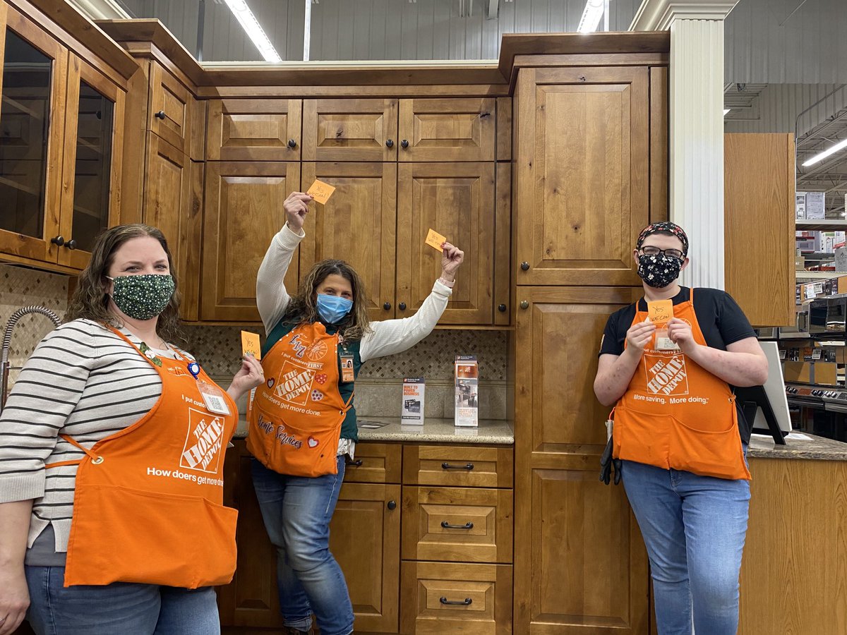 Spreading product knowledge in Vancouver #4718 and it truly is a S.N.A.P ⁦<a href="/amybaronhdi/">AmyBaronHDI</a>⁩ ⁦<a href="/y_atonna/">Yvette Atonna</a>⁩ ⁦<a href="/JaySpencer0604/">Jay Spencer</a>⁩ ⁦<a href="/JWilkesTHD4718/">Jwilkes</a>⁩ ⁦<a href="/hdi_jason/">Jason Rentle</a>⁩ ⁦<a href="/gcarter2741/">Carter Geoff</a>⁩ ⁦@JonTrampeTHD⁩ ⁦<a href="/Katie_S_Slack/">Katie Slack</a>⁩
