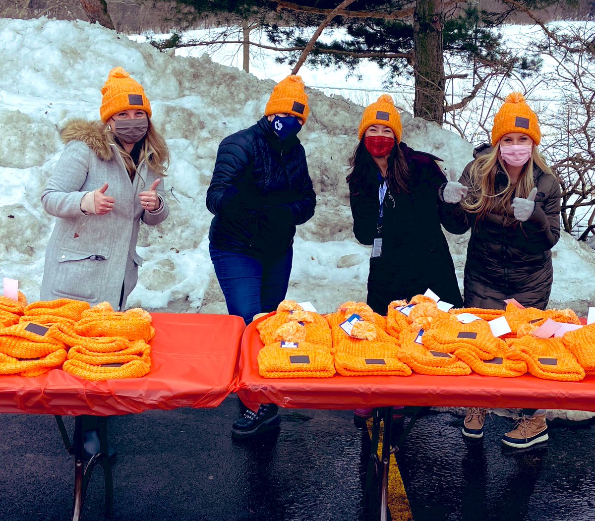 What a fun afternoon celebrating District 54 Happiness Reps! The fresh air &amp; social investment was just what we needed! 🧡 #friluftsliv #happinessreps #weare54
