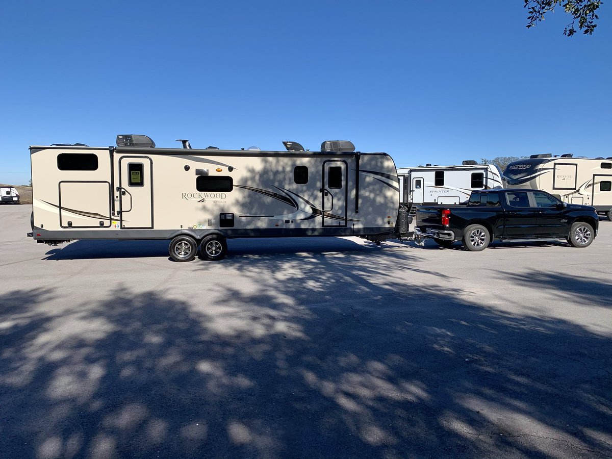 FocusingOnRoad's tweet photo. Getting ready for life in the road. #RVing #nomad #focusingontheroad #photography https://t.co/TcPUzX0bsV