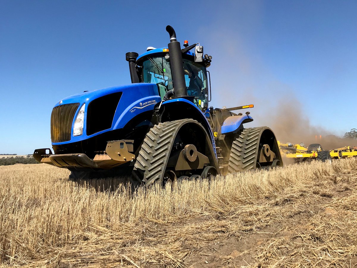 mcintoshandson's tweet photo. JUST LANDED
New Holland T9.670 Tractor with SmartTrax and NEW PLM Intelligence.

Taking it out in the field for a test run before we get this beauty on the road for our state-wide roadshows! 

Full list of dates &amp; locations: https://t.co/SNsLDO5afH

@NewHollandAG https://t.co/iLSDzy9SpR