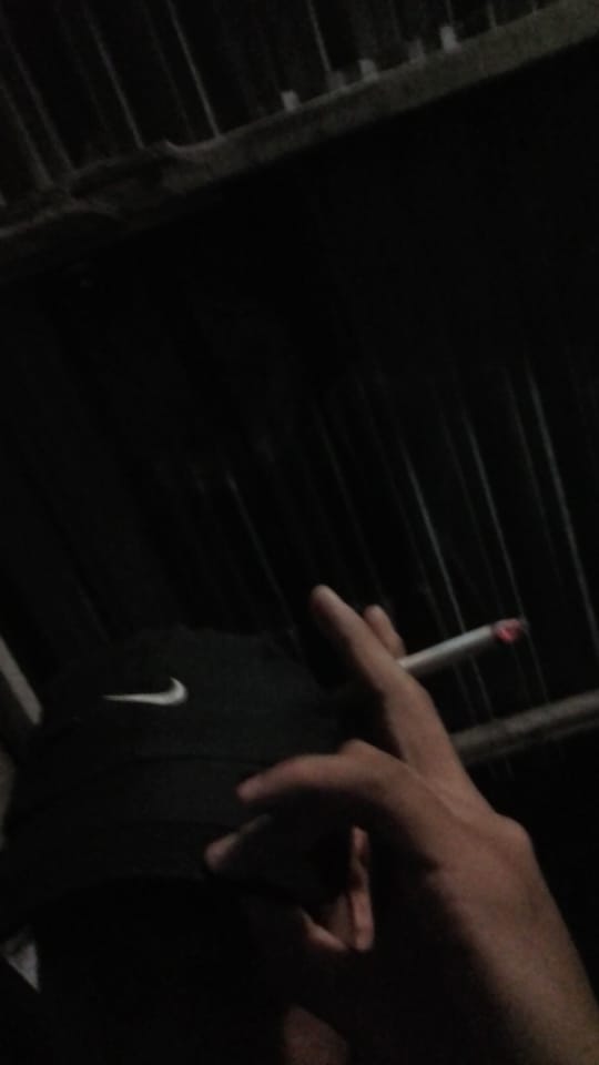 si me vez fumando una seca por vos , es porque me duele el corazón♨♨