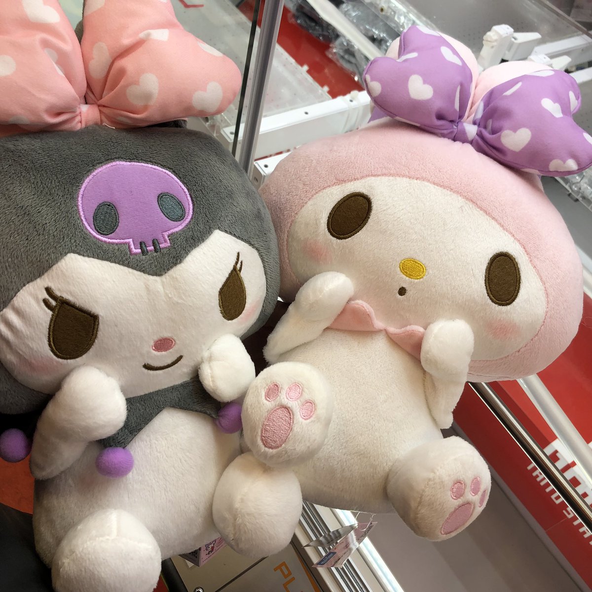 ✨新景品✨】 『マイメロディみみむすびBIGぬいぐるみ』 入荷致しまし