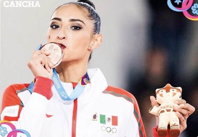 karladiazarn's tweet photo. El mayor orgullo de mi vida siempre será llevarte en el pecho y representarte con el corazón ante el mundo 🇲🇽❤️ Feliz día a la bandera más bonita #diadelabandera #mexico #proud #mexteam https://t.co/trFLQbkh5W
