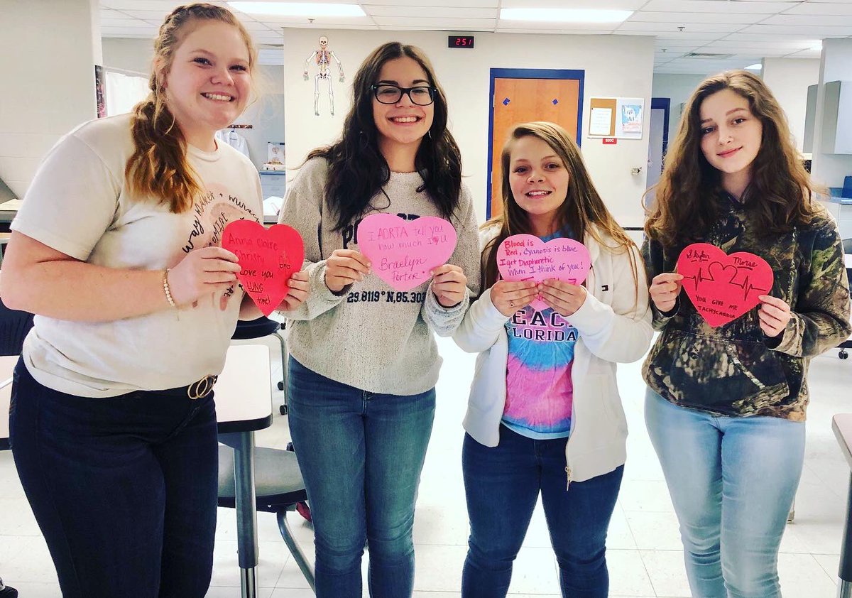 Just a few of our punny valentines🤣<a href="/creekwoodhs/">Creek Wood HS</a>