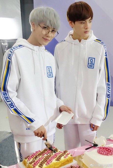 evnsm888's tweet photo. ain't y'all miss evan and bevan? because i do🤧
#linyanjun #evan #biwenjun #bevan #idolproducer #ninepercent #nex7 #ip #ip2018 https://t.co/OCpwcKsh3s https://t.co/wuUT1wnyD9