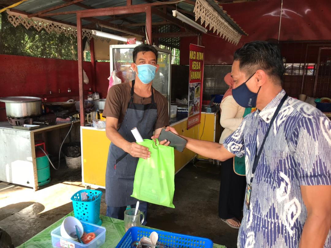 PMRKotaBharu's tweet photo. #Info On Wheels (IOW) Daerah Kota Bharu
Parlimen: P. 026 Ketereh
DUN: N. 024 Kadok
Tarikh: 25/02/2021 (Khamis)
Jam: 9.30 Pg.
@ab_sukari
@japenkelantan
@azahar10920255
@Jpenerangan
#coronavirus
#JabatanPenerangan
#Japenkelantanno1 https://t.co/zNo6nNtLtF