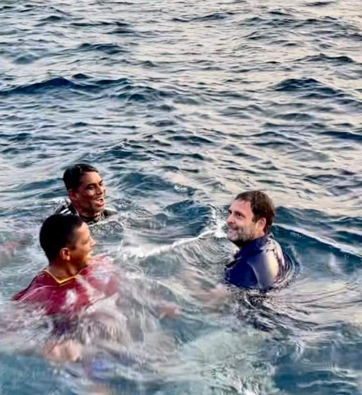 Hereprak's tweet image. India                         Hindia

 #GoBackModi

#GoBackFascistModi
#GoBackCowardModi