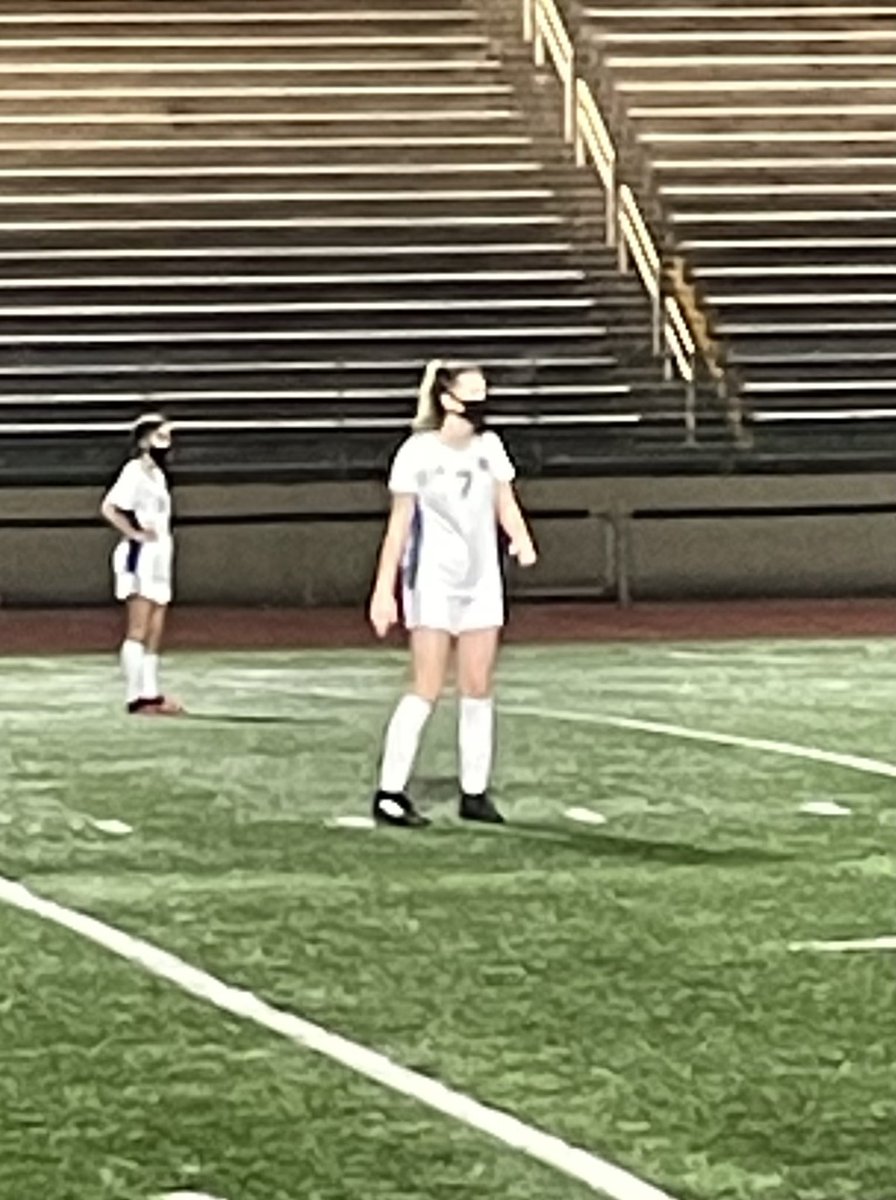 MVGirlsHoopsC95's tweet photo. Senior Lauren DeLargy and Junior Victoria Schneider leading the Thunder soccer team to a 4-1 win over Evergreen tonight. 🏀🤝⚽️ #MultiSport #MultiThreat https://t.co/X8n31ra4mh