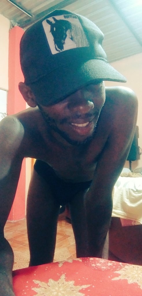 BebeClase's tweet photo. 😜Tengo ganas de pegarme un mañanero quien se a punta soy del sur de Guayaquil Al Sur 🇪🇨🍆 tu rol es lo de menos 🍑si te animas escribeme al 📞+593990816027 #SoyTu🍫 #QueTeHaceFeliz 👌🏾👈🏾 https://t.co/nsw5x2dcnZ