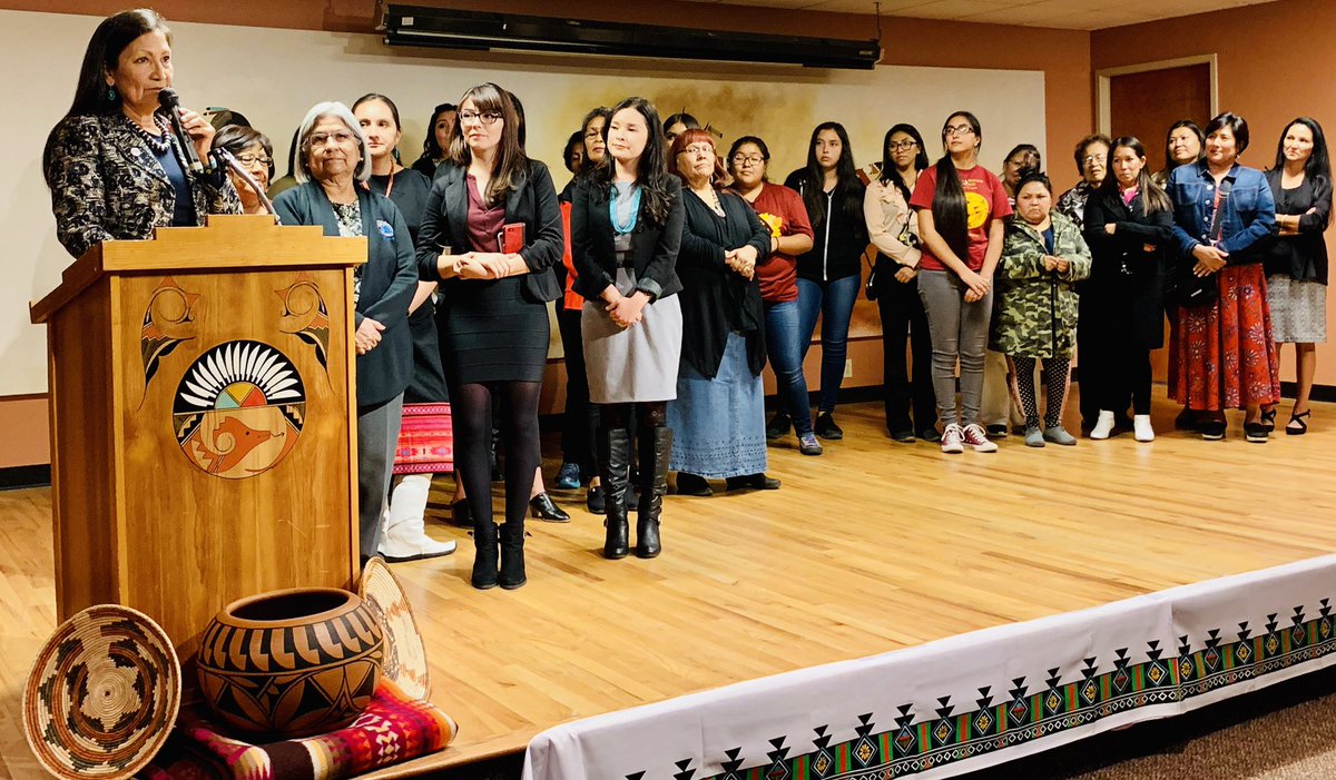 antoniajen14's tweet image. Oct 2018, #NativeWomen joined @DebHaalandNM on stage in ABQ to support her run for Congress. Native women are now advocating #DebForInterior. Tune in @NMinFocus for perspective from two Pueblo women &amp;amp; Native woman political expert Friday @NMPBS.
