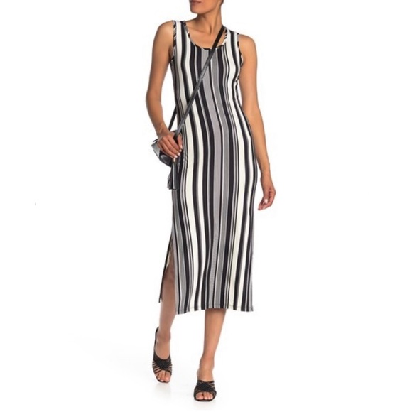 Lynn69324's tweet photo. So good I had to share! Check out all the items I'm loving on @Poshmarkapp #poshmark #fashion #style #shopmycloset #velvettorch #leecooper #lamorfashions: https://t.co/s7Guz0Y8tX https://t.co/KfJShzjzYl